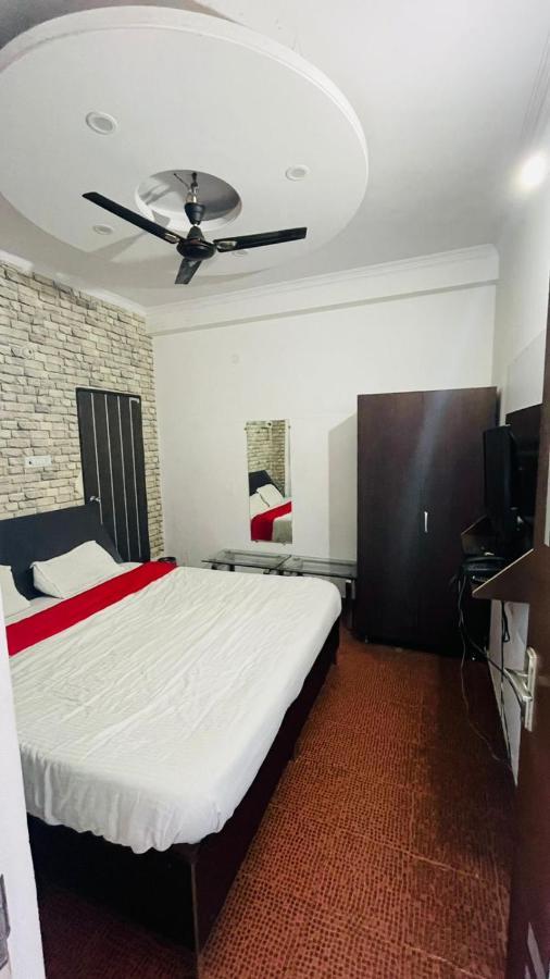 Hotel Pacific Grey By Wb Inn Lucknow Esterno foto
