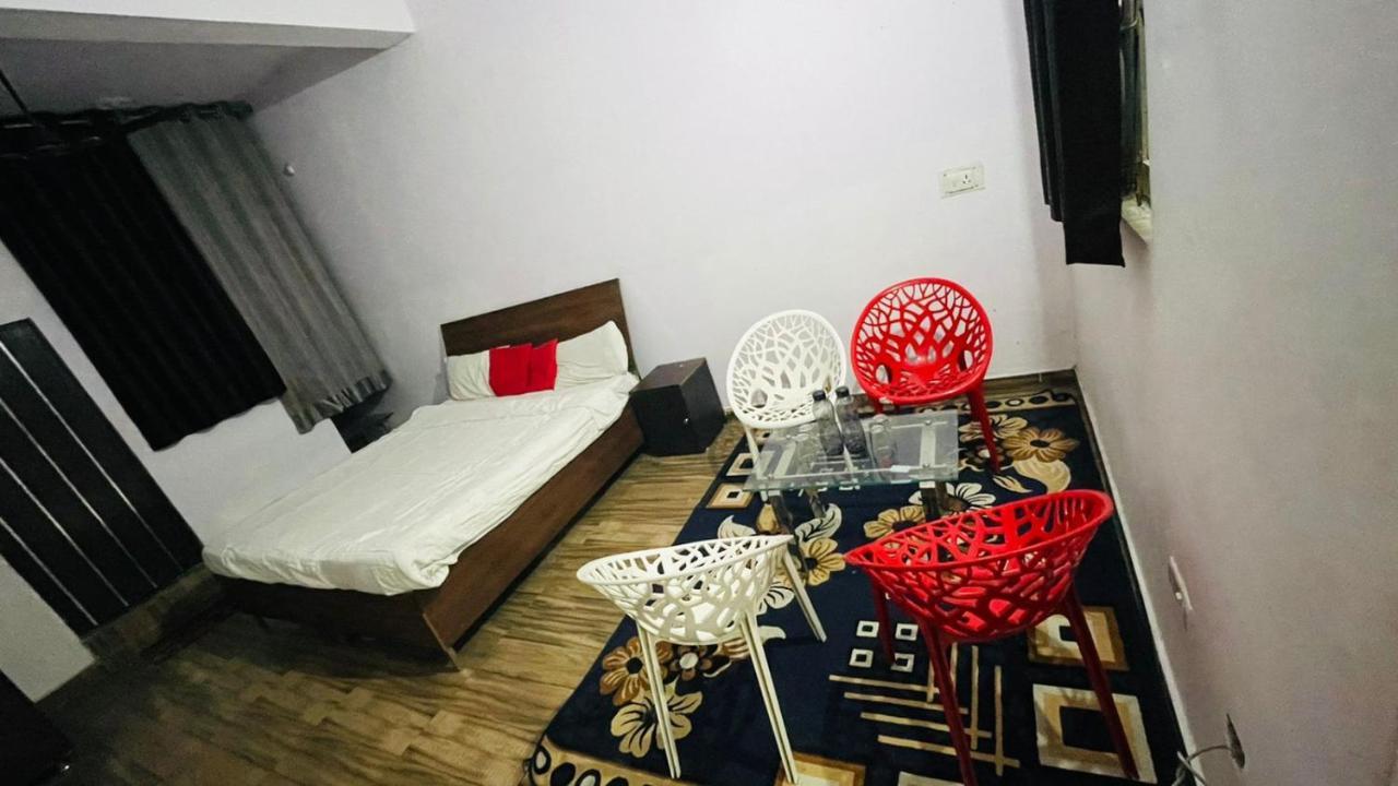 Hotel Pacific Grey By Wb Inn Lucknow Esterno foto
