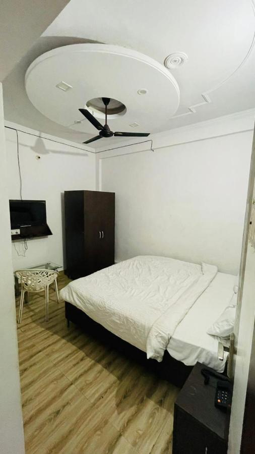 Hotel Pacific Grey By Wb Inn Lucknow Esterno foto