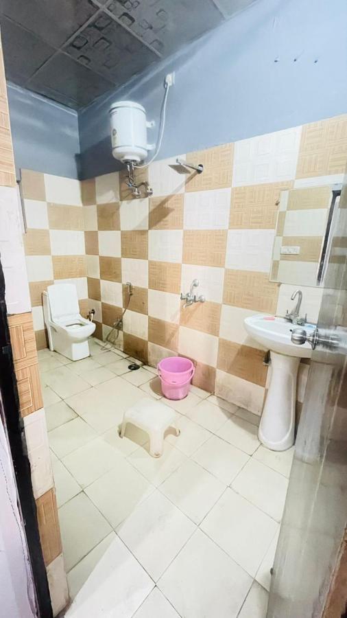 Hotel Pacific Grey By Wb Inn Lucknow Esterno foto
